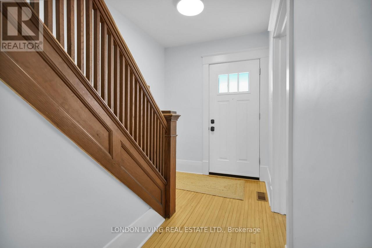 202 Emery Street E, London South, Ontario  N6C 2E2 - Photo 21 - X12536794