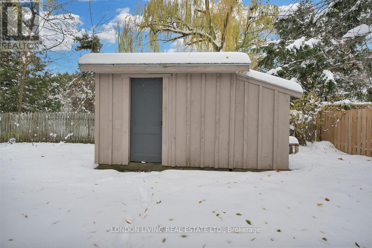 202 Emery Street E, London South, Ontario  N6C 2E2 - Photo 40 - X12536794