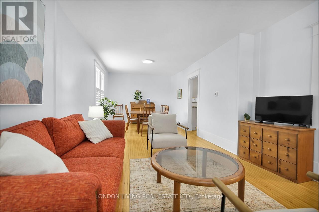 202 Emery Street E, London South, Ontario  N6C 2E2 - Photo 8 - X12536794