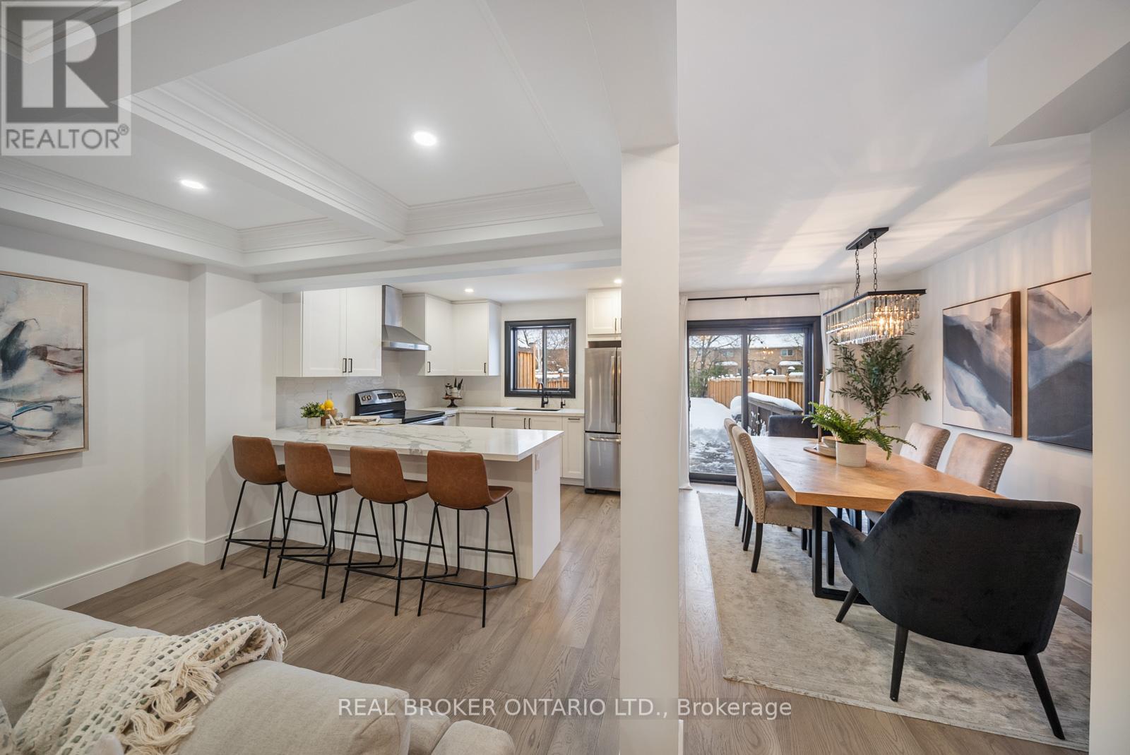 105 Mccurdy Drive, New Tecumseth, Ontario  L0G 1W0 - Photo 13 - N12536464