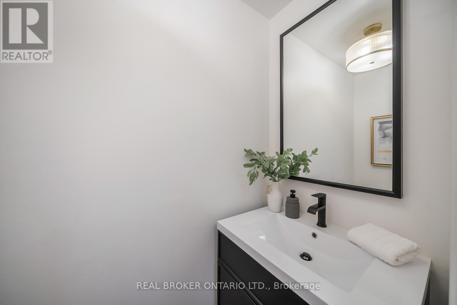 105 Mccurdy Drive, New Tecumseth, Ontario  L0G 1W0 - Photo 21 - N12536464