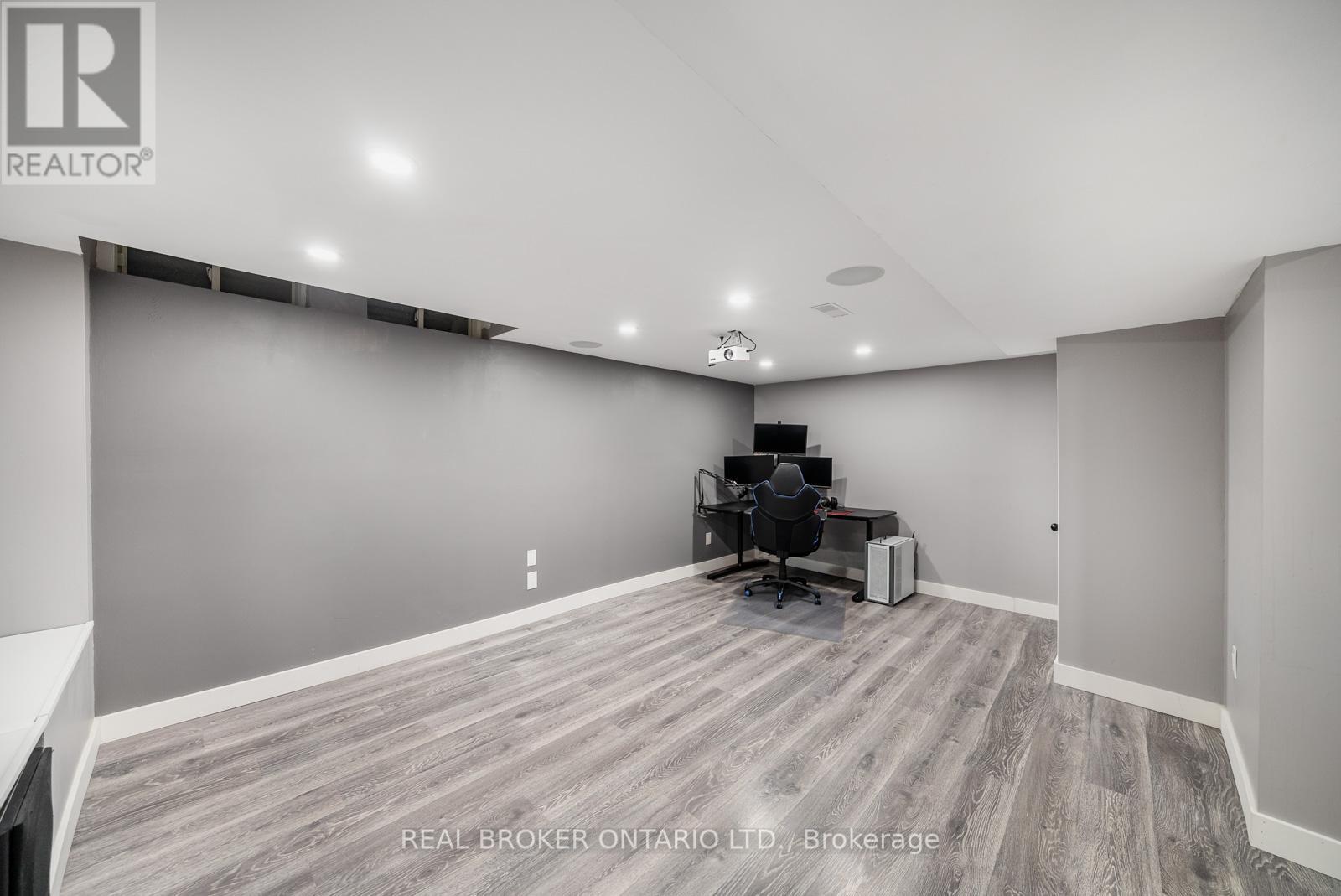 105 Mccurdy Drive, New Tecumseth, Ontario  L0G 1W0 - Photo 36 - N12536464