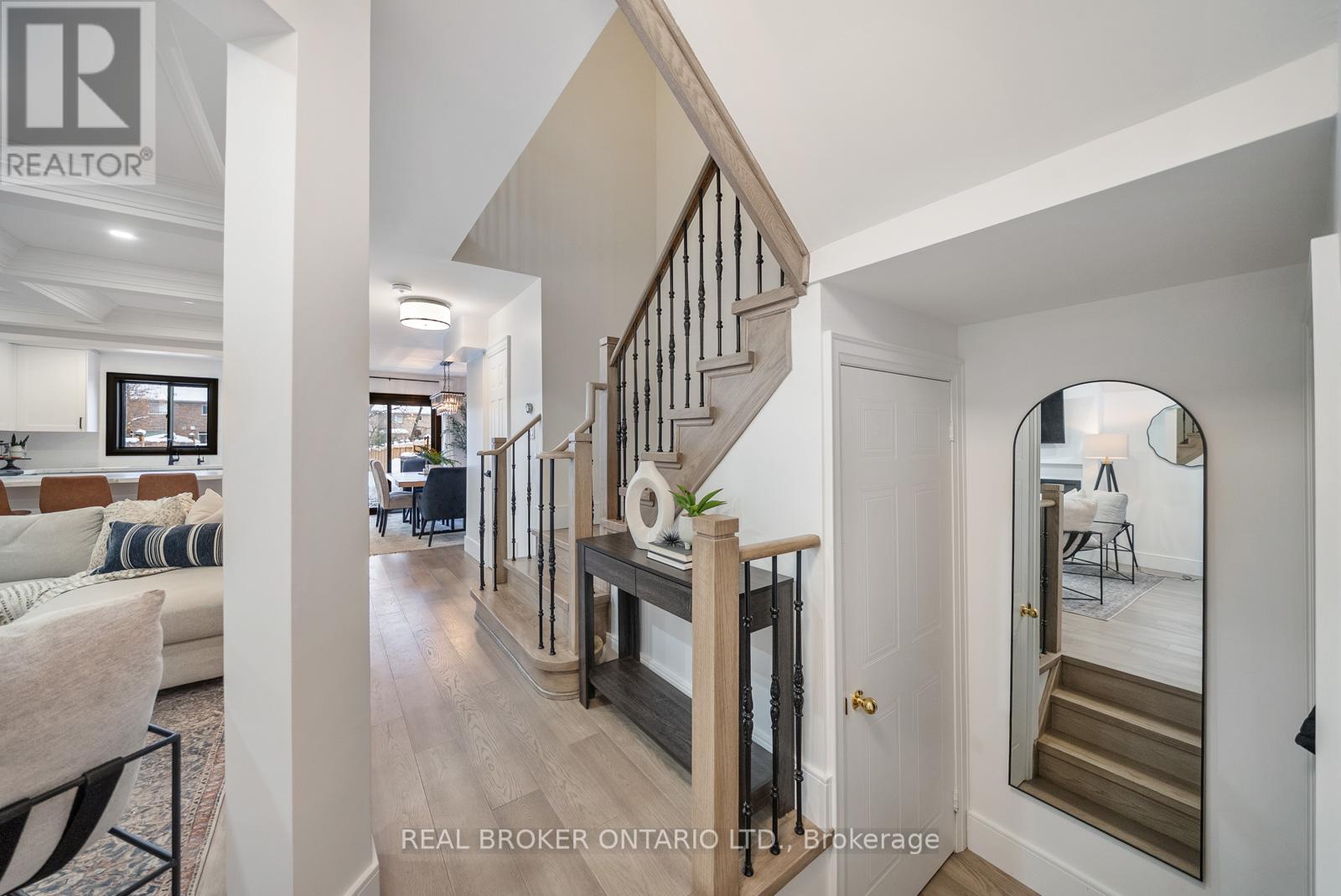 105 Mccurdy Drive, New Tecumseth, Ontario  L0G 1W0 - Photo 8 - N12536464