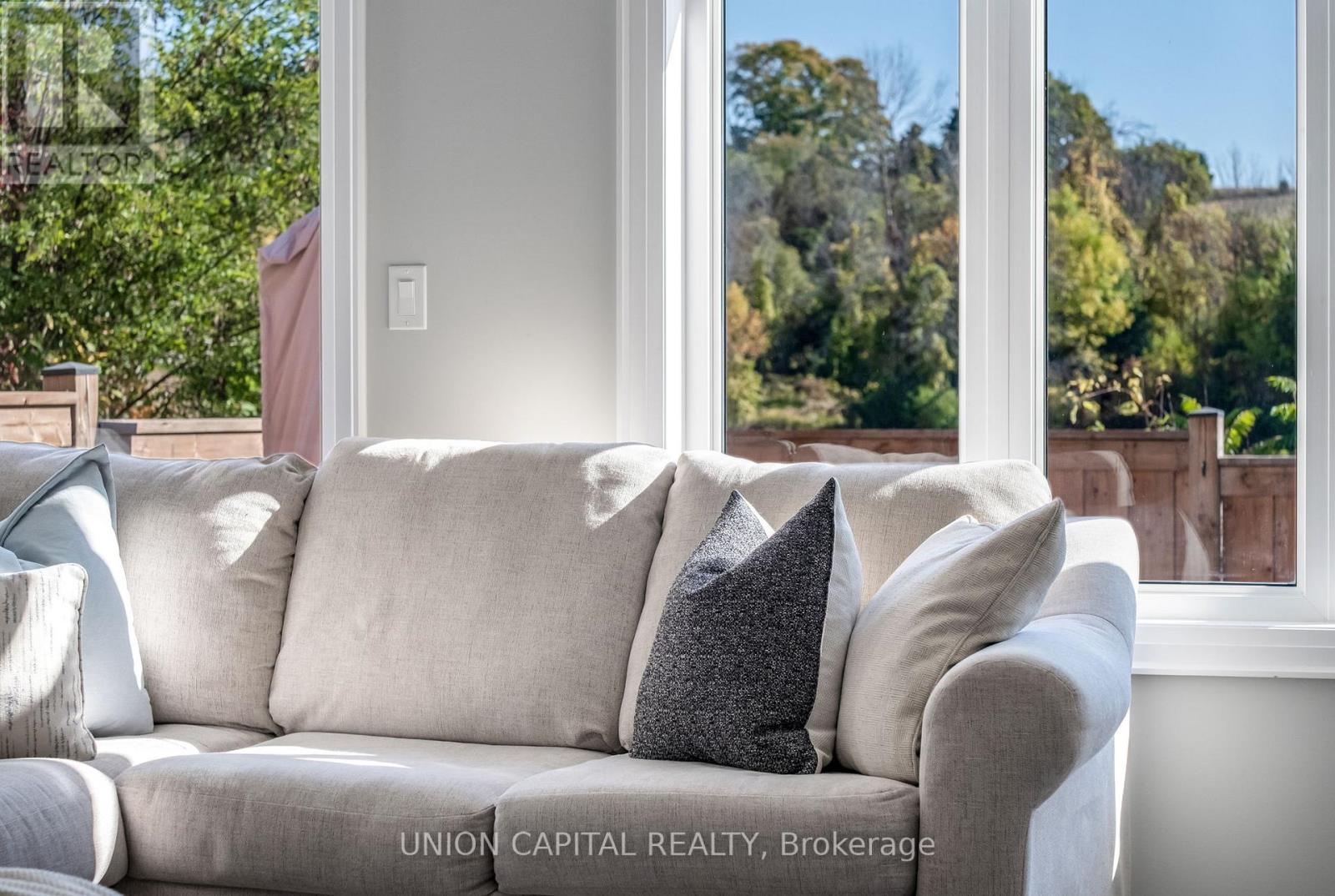 307 Silk Twist Drive, East Gwillimbury, Ontario  L9N 0V4 - Photo 10 - N12536480