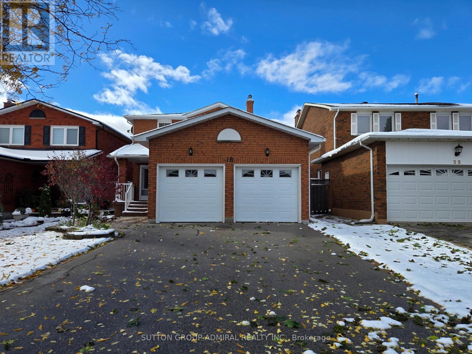 18 WATERFALL ROAD, Vaughan, Ontario