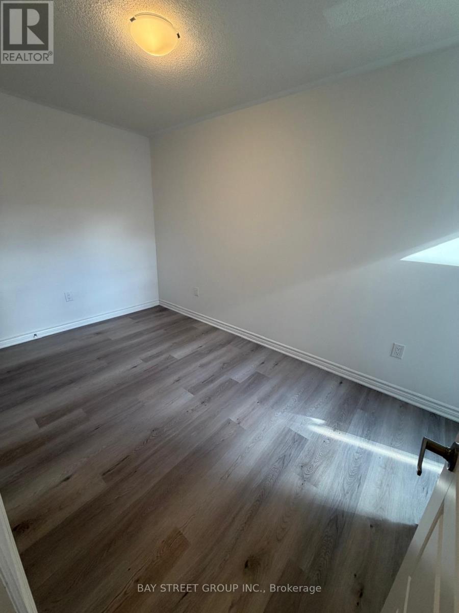 59 Pearen Lane, Barrie, Ontario  L9J 0G5 - Photo 22 - S12536510