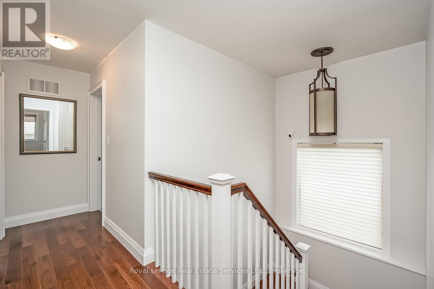 1071 Melvin Avenue, Oakville, Ontario  L6J 2V8 - Photo 15 - W12536598