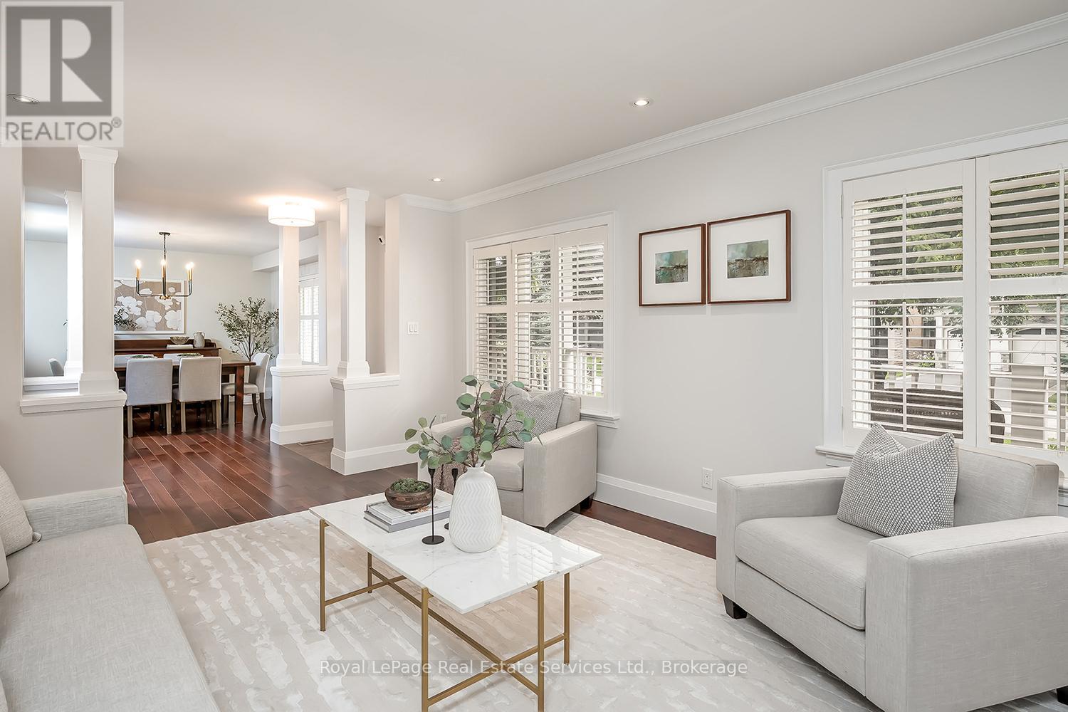 1071 Melvin Avenue, Oakville, Ontario  L6J 2V8 - Photo 3 - W12536598