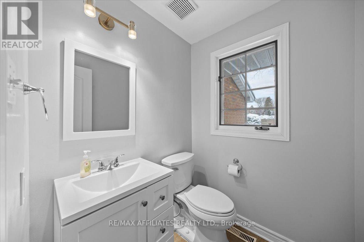 1938 Ashmont Street, Ottawa, Ontario  K1C 7B9 - Photo 30 - X12536566