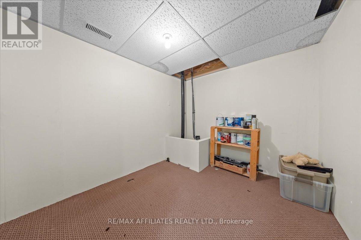 1938 Ashmont Street, Ottawa, Ontario  K1C 7B9 - Photo 36 - X12536566