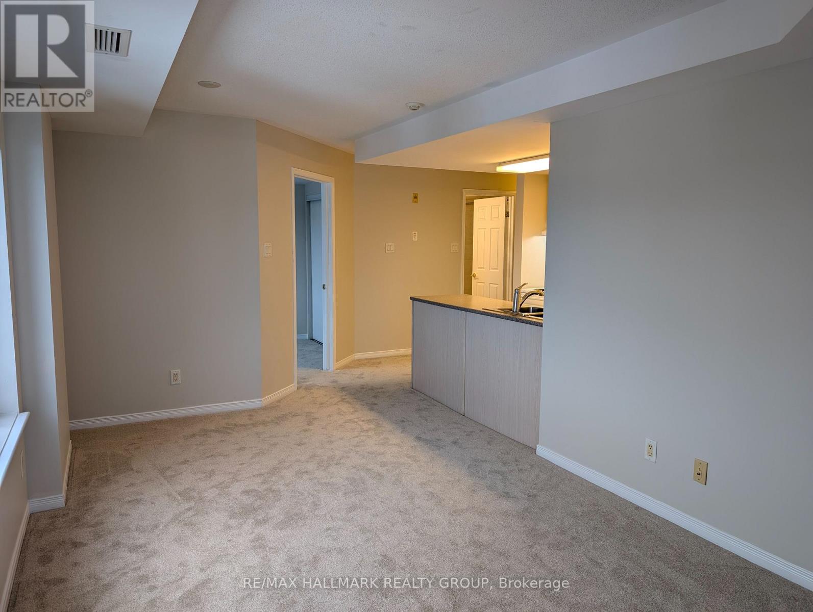 6f - 310 Central Park Drive, Ottawa, Ontario  K2C 4G4 - Photo 14 - X12536586