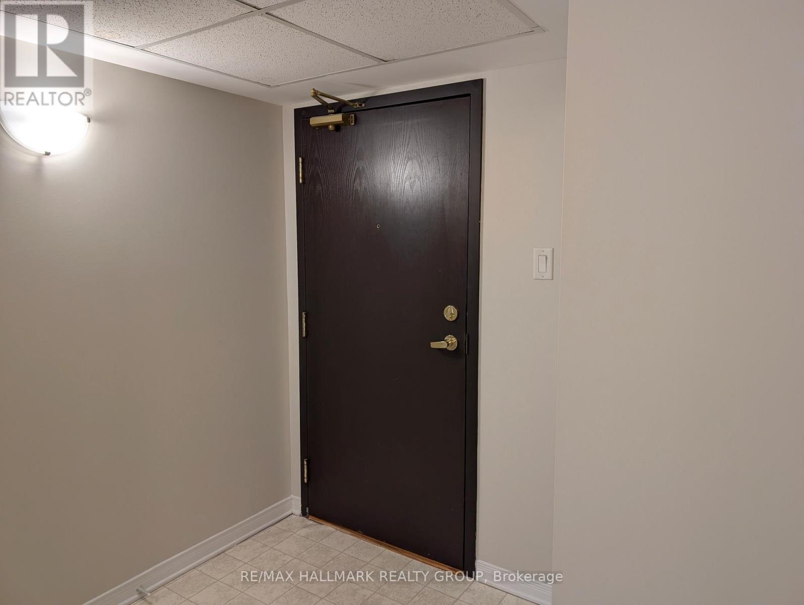 6f - 310 Central Park Drive, Ottawa, Ontario  K2C 4G4 - Photo 5 - X12536586