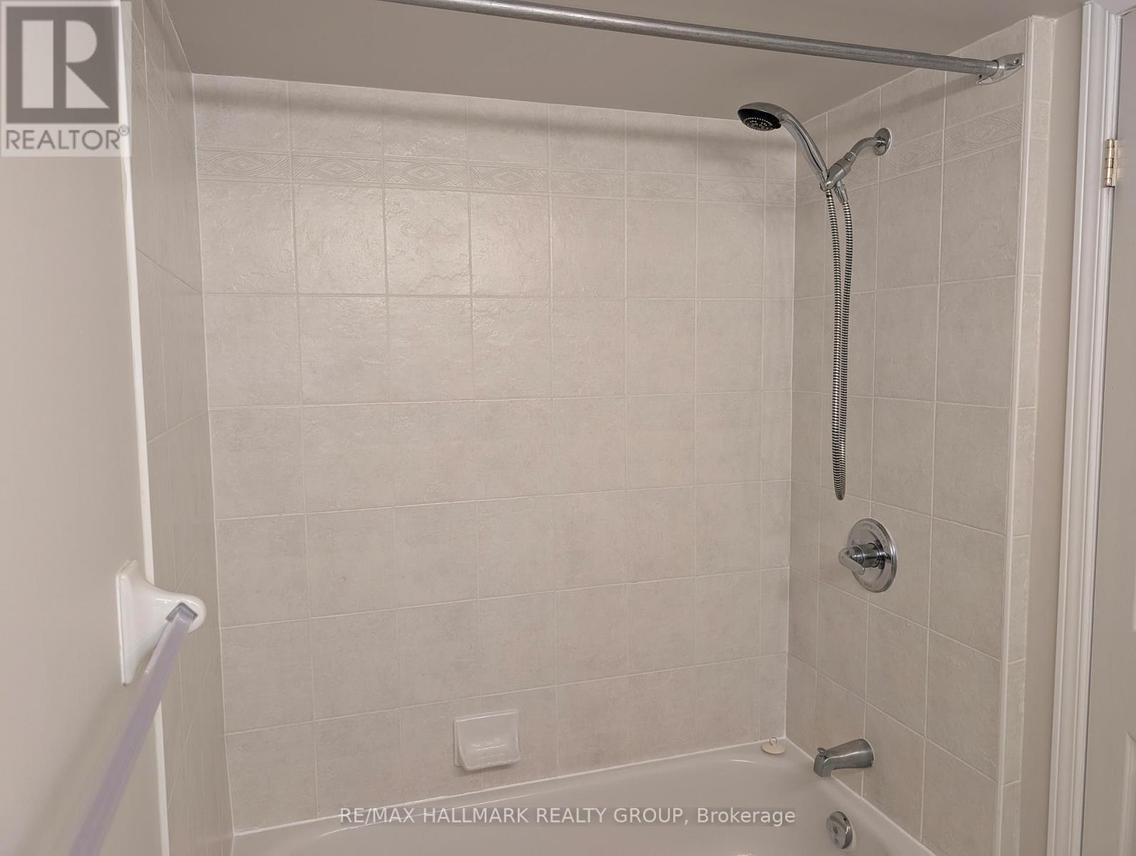 6f - 310 Central Park Drive, Ottawa, Ontario  K2C 4G4 - Photo 8 - X12536586