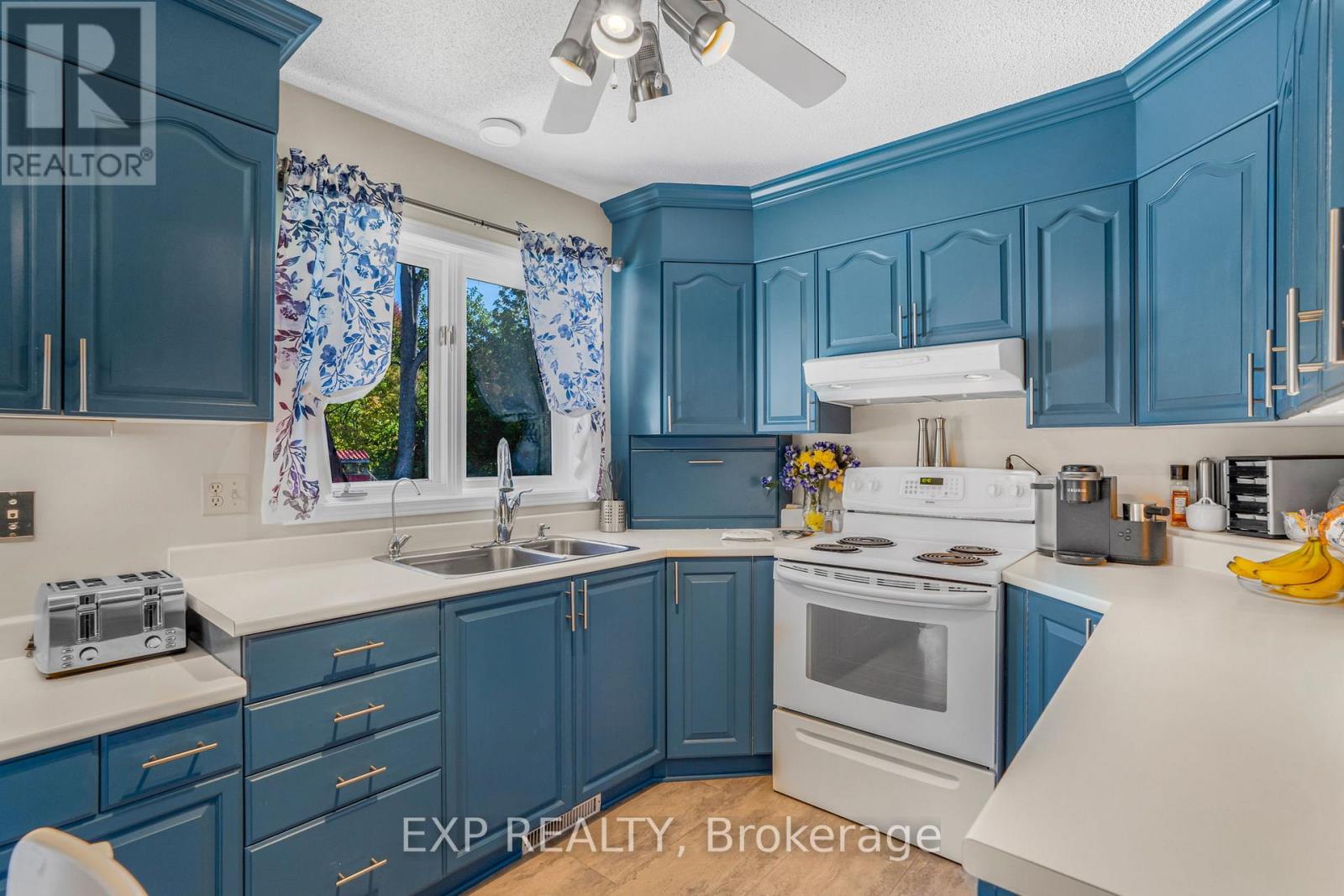 1887 Canaan Road, Clarence-Rockland, Ontario  K4K 1K9 - Photo 9 - X12536592