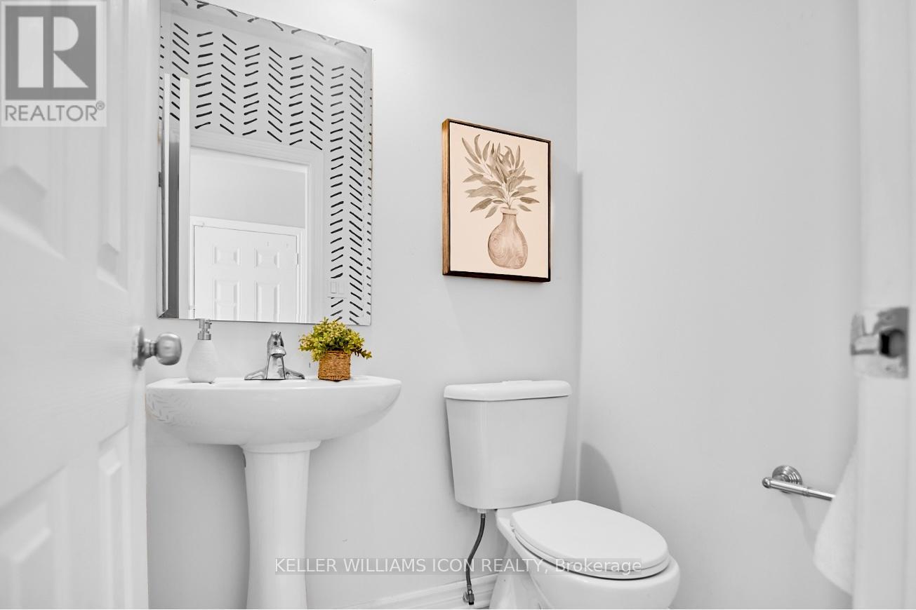 380 Brettonwood Ridge, Ottawa, Ontario  K2T 0H8 - Photo 8 - X12536642