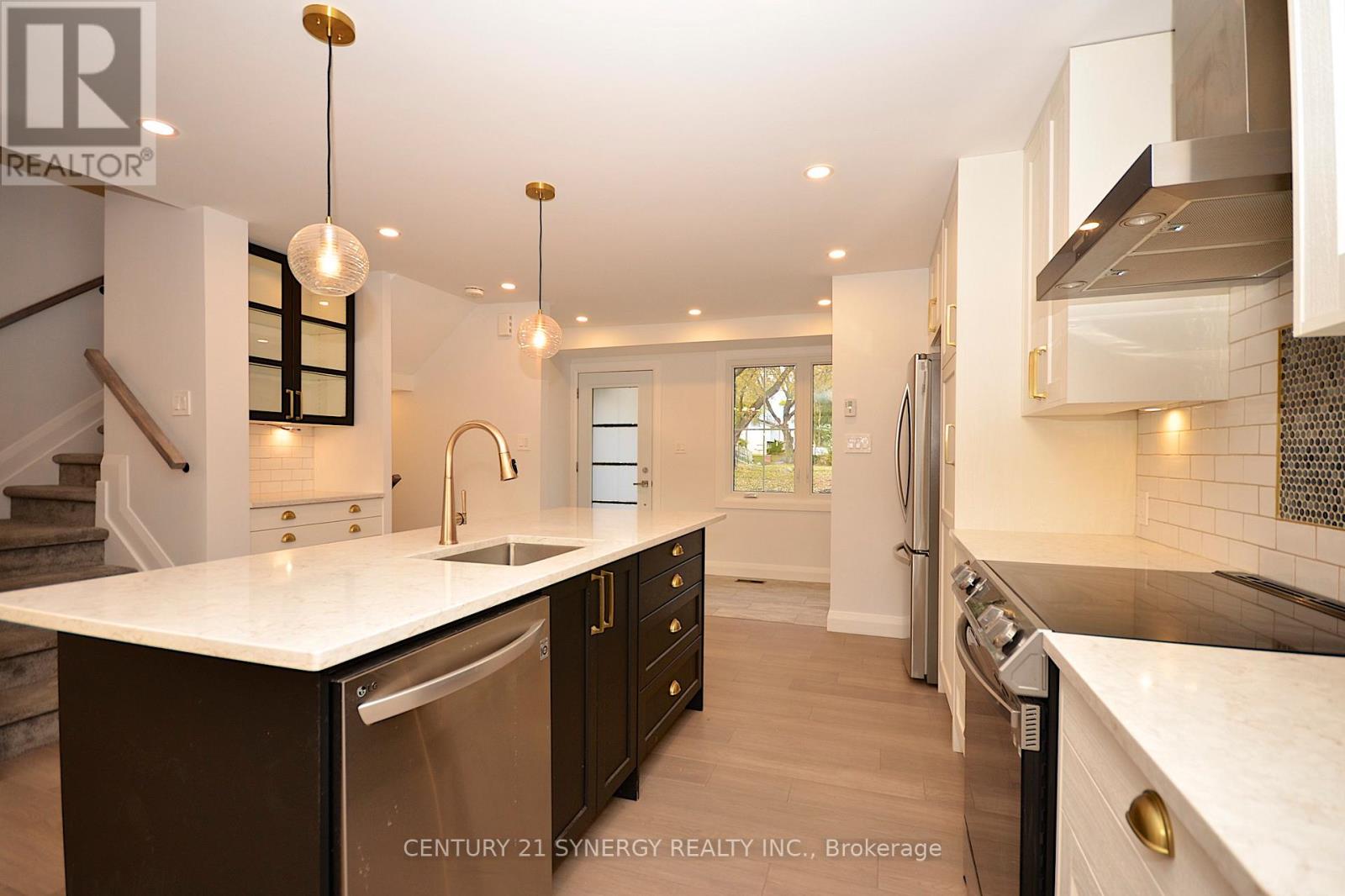 26 - 660 Hochelaga Street, Ottawa, Ontario  K1K 2E9 - Photo 11 - X12536650