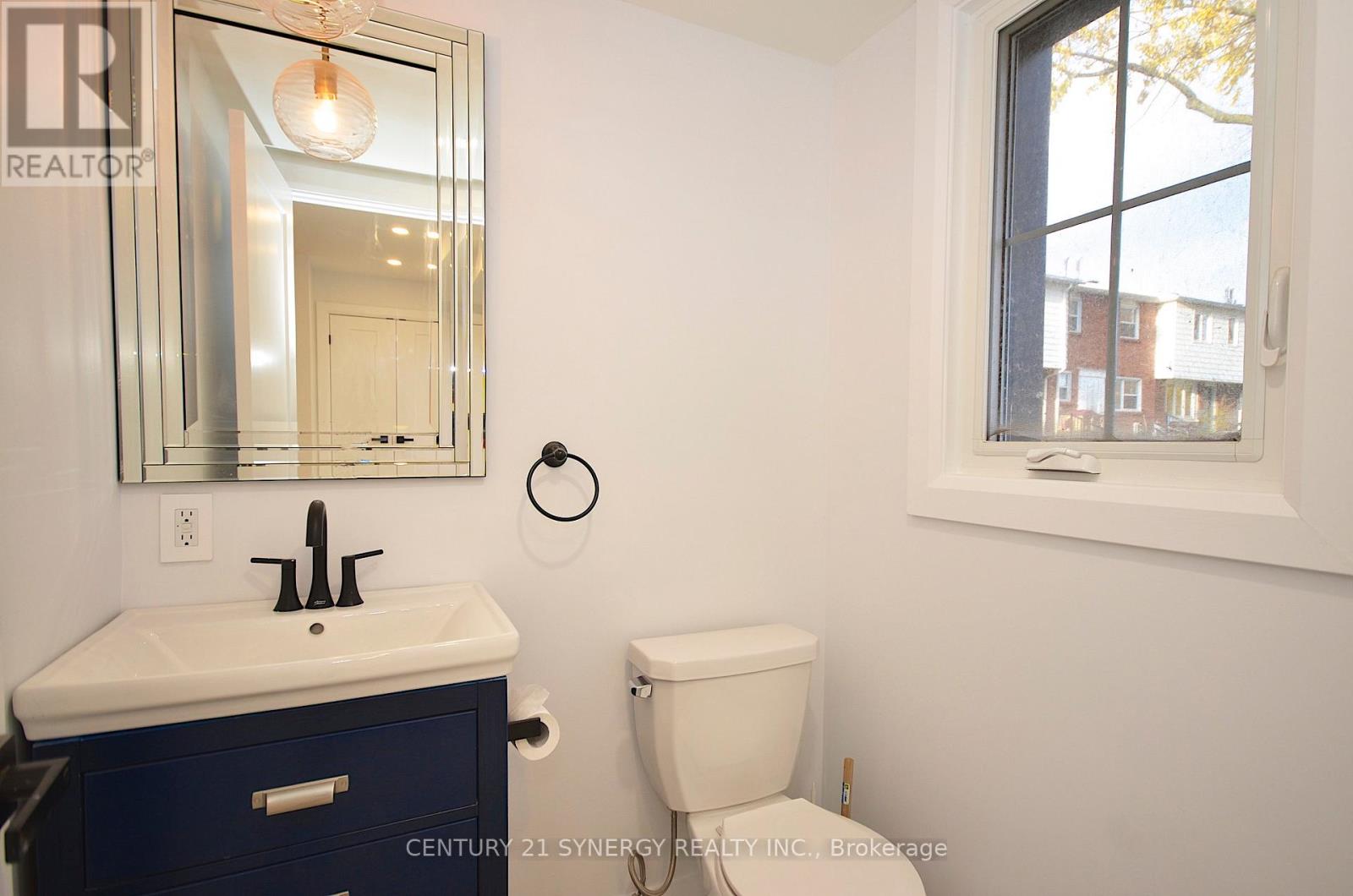 26 - 660 Hochelaga Street, Ottawa, Ontario  K1K 2E9 - Photo 27 - X12536650