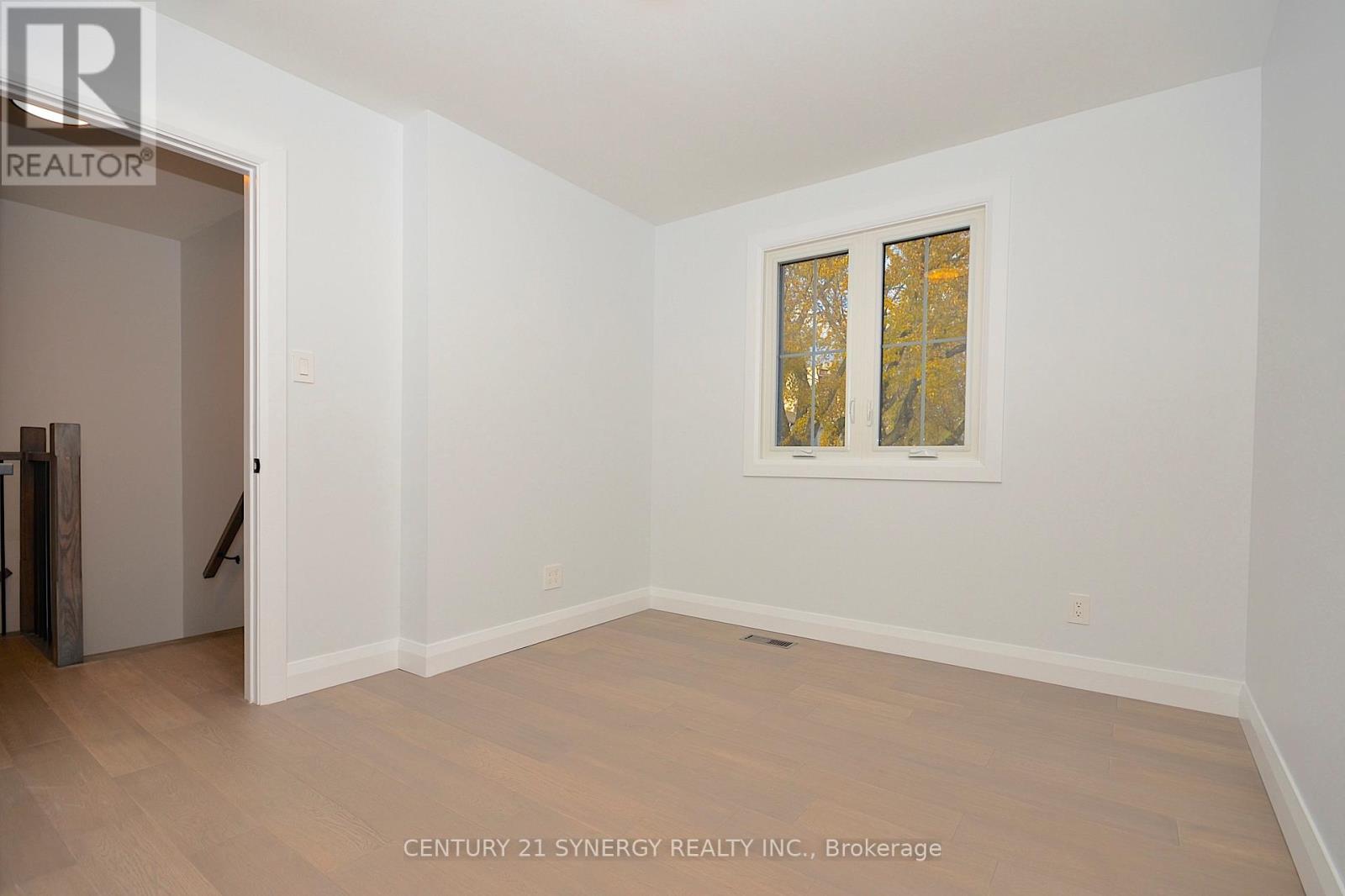 26 - 660 Hochelaga Street, Ottawa, Ontario  K1K 2E9 - Photo 37 - X12536650