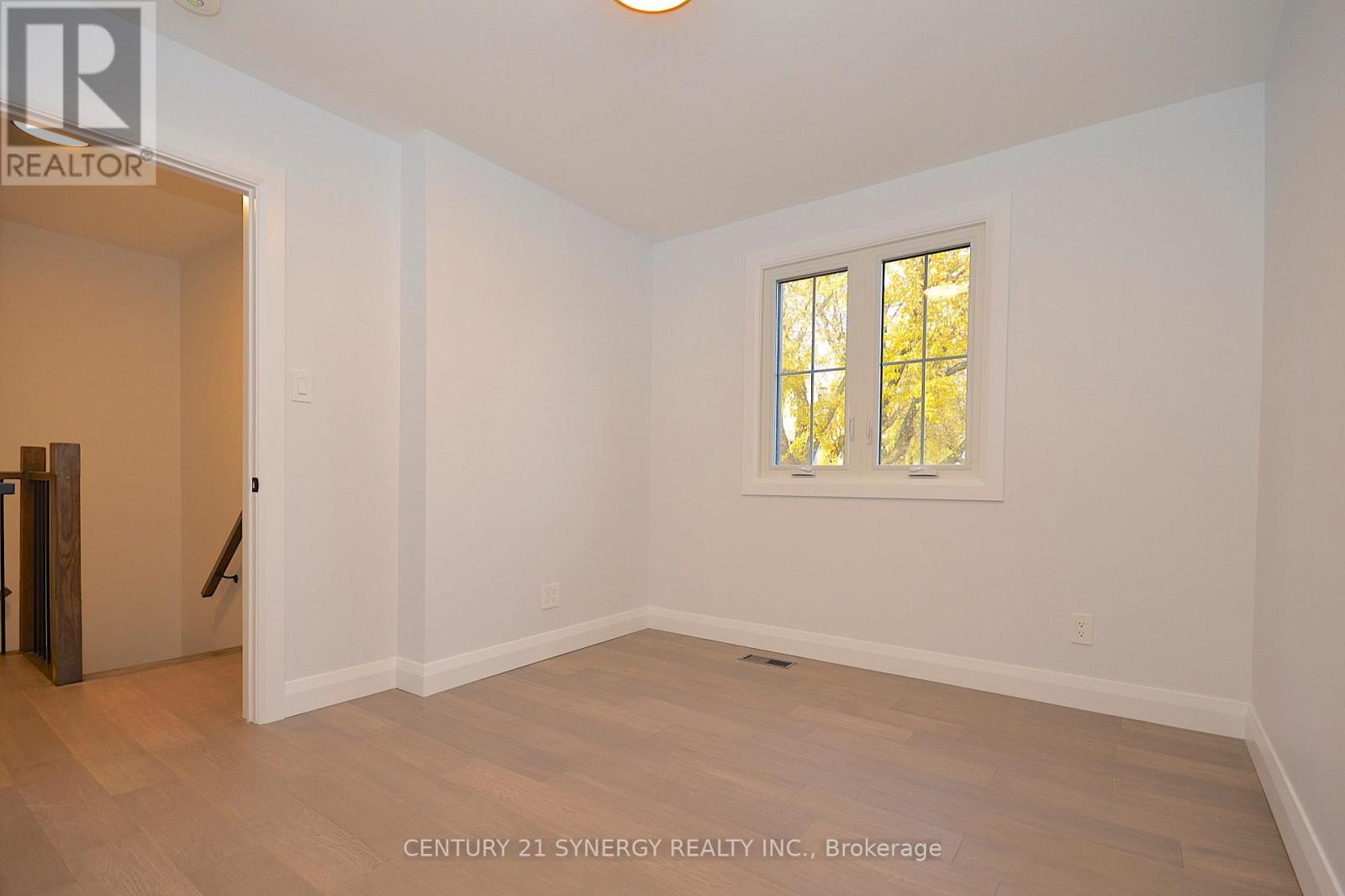 26 - 660 Hochelaga Street, Ottawa, Ontario  K1K 2E9 - Photo 38 - X12536650