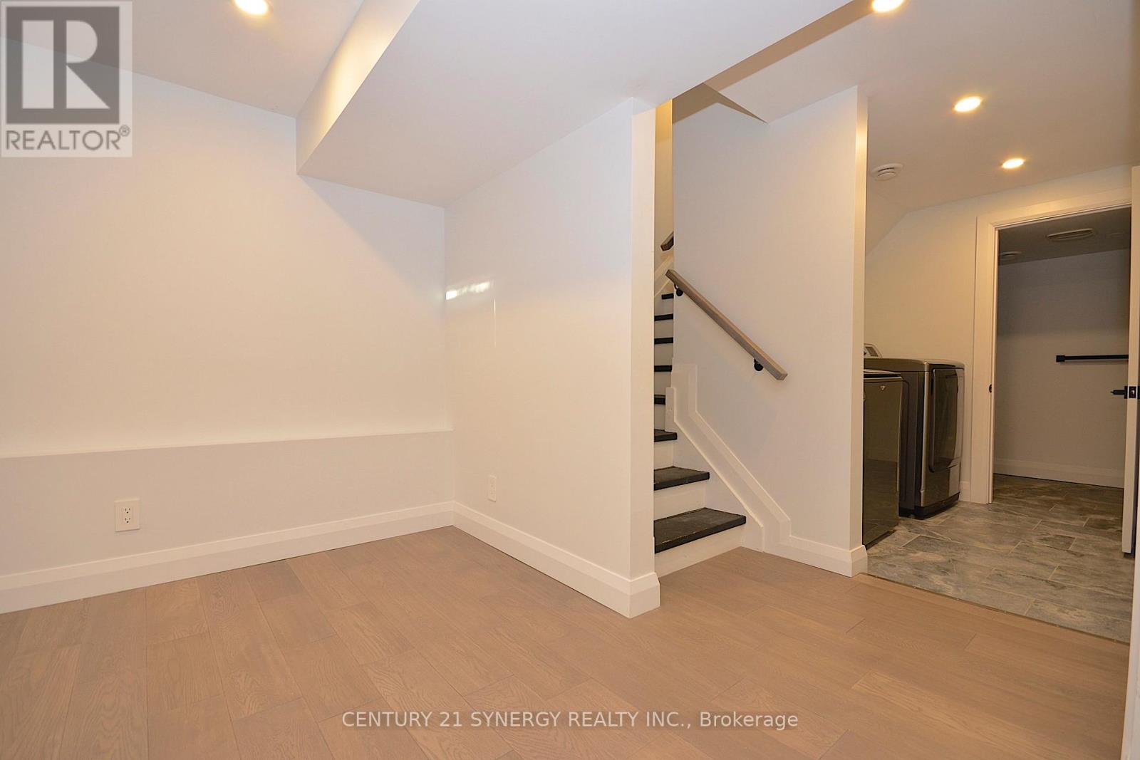 26 - 660 Hochelaga Street, Ottawa, Ontario  K1K 2E9 - Photo 44 - X12536650