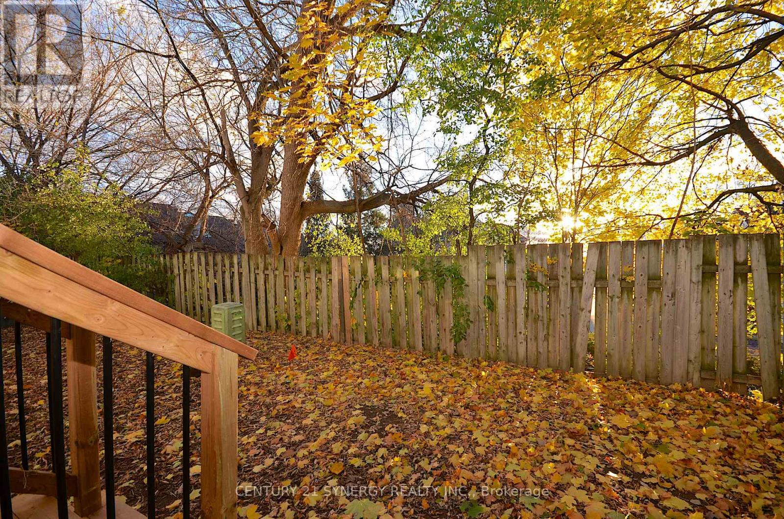 26 - 660 Hochelaga Street, Ottawa, Ontario  K1K 2E9 - Photo 48 - X12536650