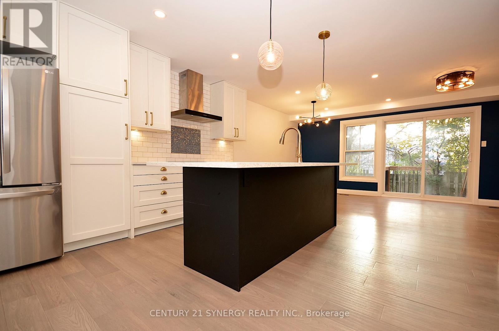 26 - 660 Hochelaga Street, Ottawa, Ontario  K1K 2E9 - Photo 7 - X12536650