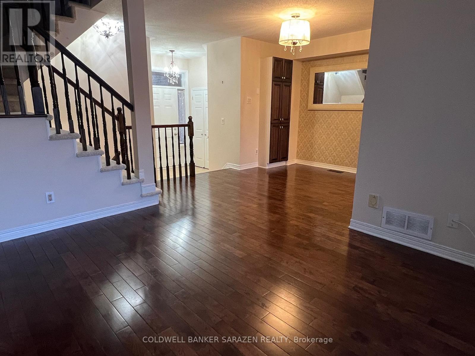 95 Kimberwick Crescent, Ottawa, Ontario  K1V 1K7 - Photo 3 - X12536662