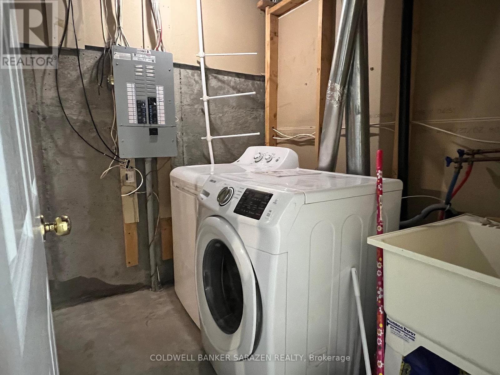 95 Kimberwick Crescent, Ottawa, Ontario  K1V 1K7 - Photo 30 - X12536662