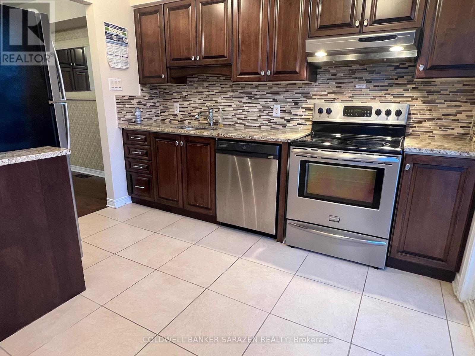 95 Kimberwick Crescent, Ottawa, Ontario  K1V 1K7 - Photo 9 - X12536662