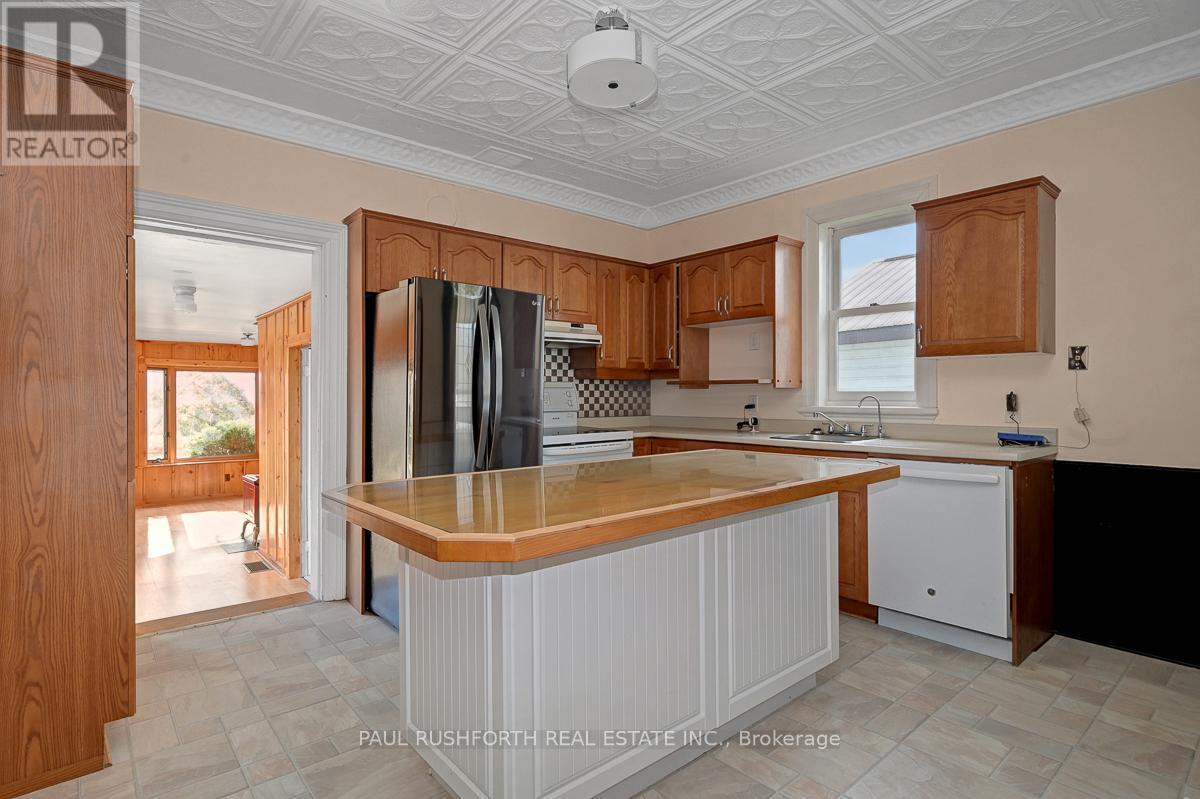 88 Owen Street, Lanark Highlands, Ontario  K0G 1K0 - Photo 12 - X12536730