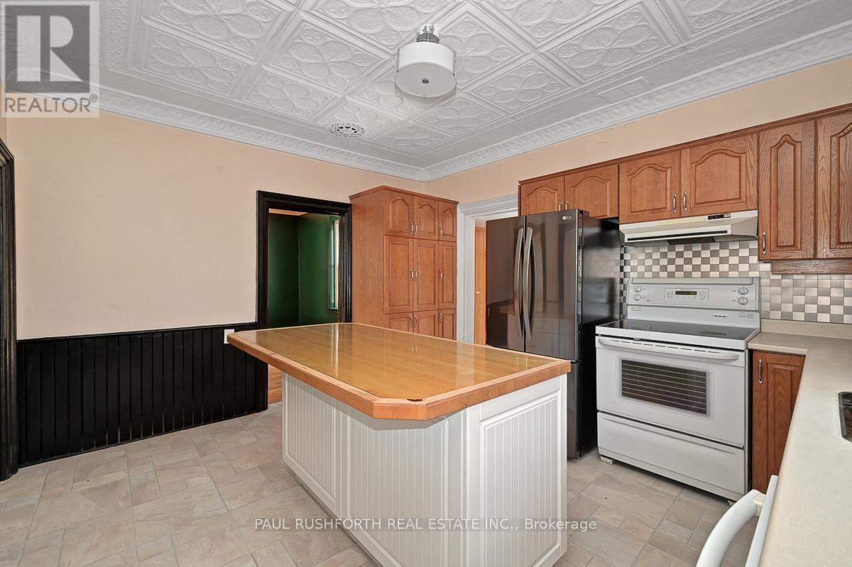 88 Owen Street, Lanark Highlands, Ontario  K0G 1K0 - Photo 13 - X12536730