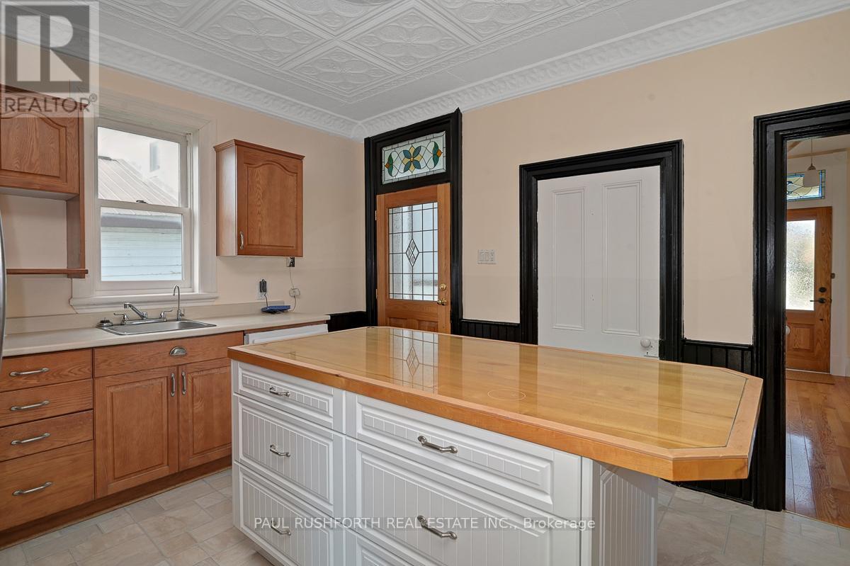 88 Owen Street, Lanark Highlands, Ontario  K0G 1K0 - Photo 14 - X12536730