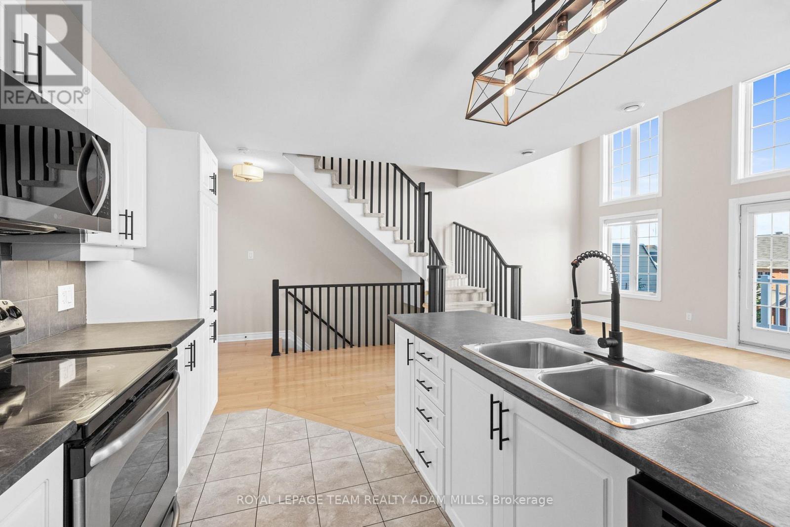 24 - 103 Eye Bright Crescent, Ottawa, Ontario  K1V 2K6 - Photo 11 - X12536788