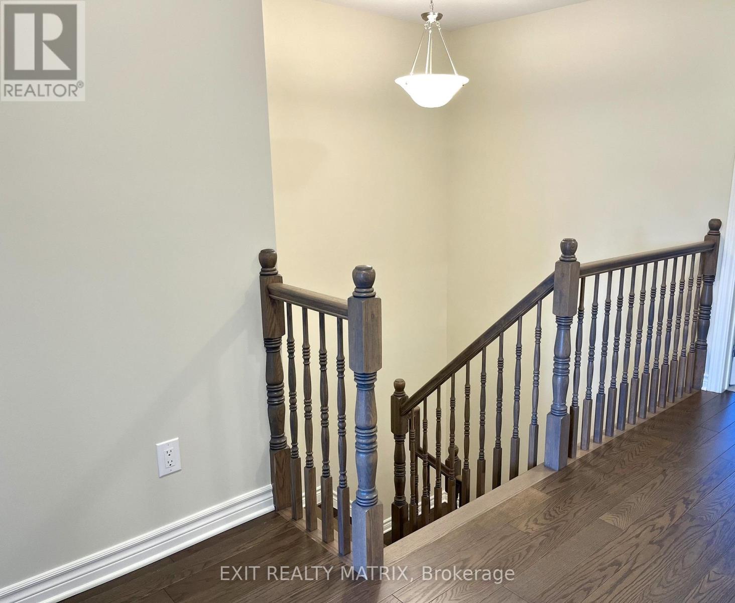 739 Namur Street, Russell, Ontario K0A 1W0 - Photo 7 - X12536806