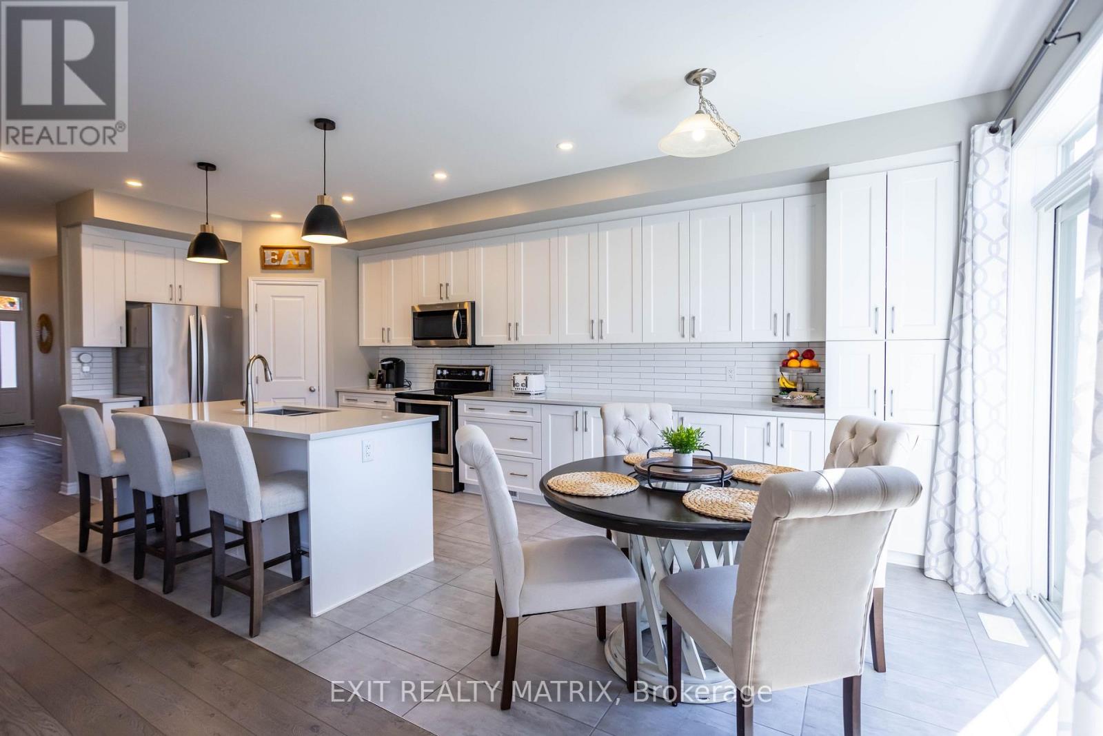 573 Strasbourg Street, Russell, Ontario K0A 1W0 - Photo 11 - X12536818