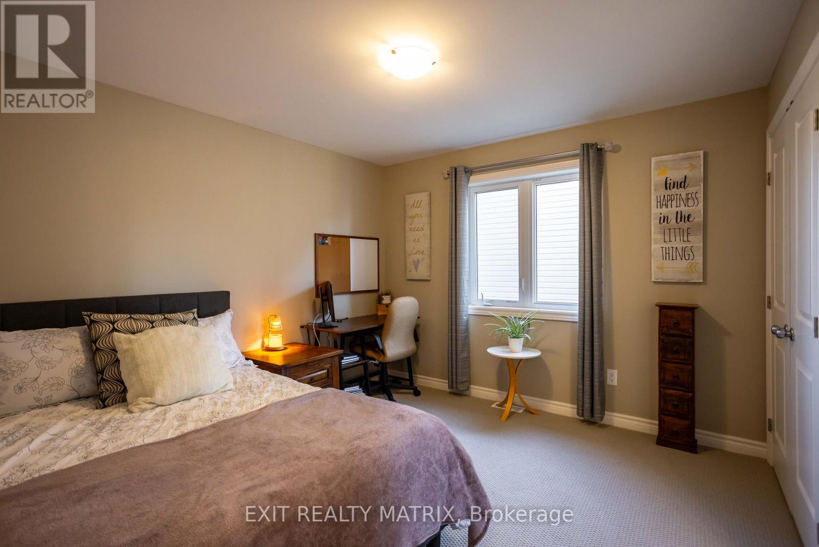 573 Strasbourg Street, Russell, Ontario K0A 1W0 - Photo 32 - X12536818