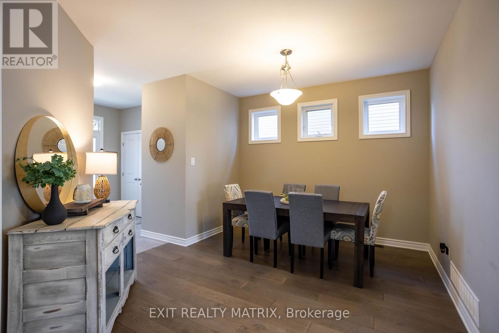 573 Strasbourg Street, Russell, Ontario K0A 1W0 - Photo 6 - X12536818