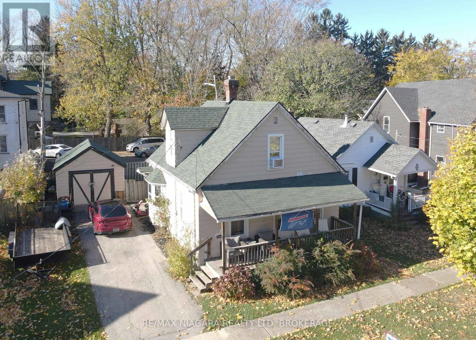 84 Waterloo Street, Fort Erie, Ontario L2A 3J7 - Photo 1 - X12536750