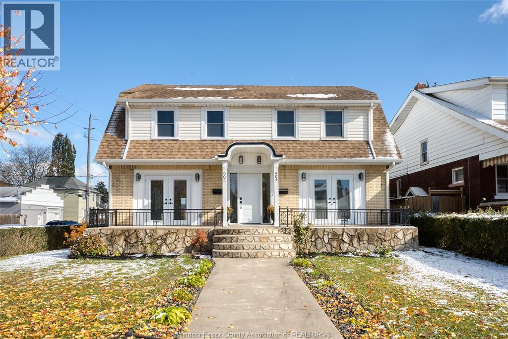 MLS# 25028611: 902-904 PARENT AVE., Windsor, Canada