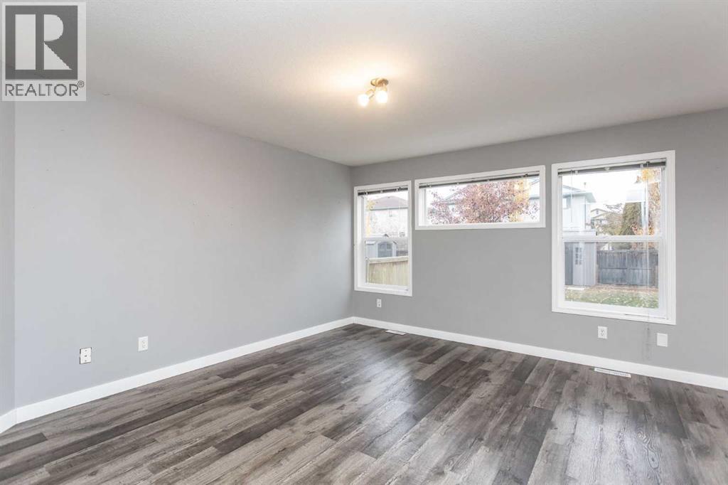 55 Arnold Close, Red Deer, Alberta  T4R 3G3 - Photo 11 - A2267932