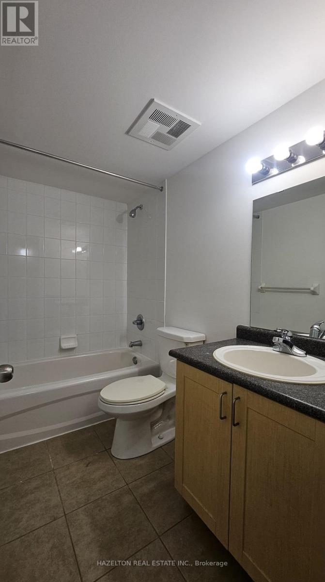 215 - 800 Lansdowne Avenue, Toronto, Ontario  M6H 4K2 - Photo 14 - W12536394