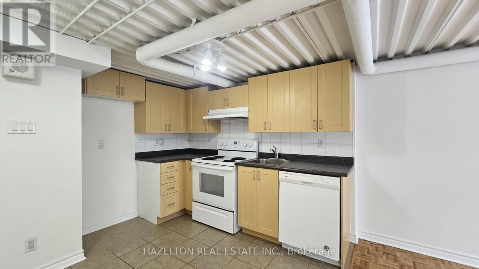 506 - 806 Lansdowne Avenue, Toronto, Ontario  M6H 4K2 - Photo 5 - W12536398