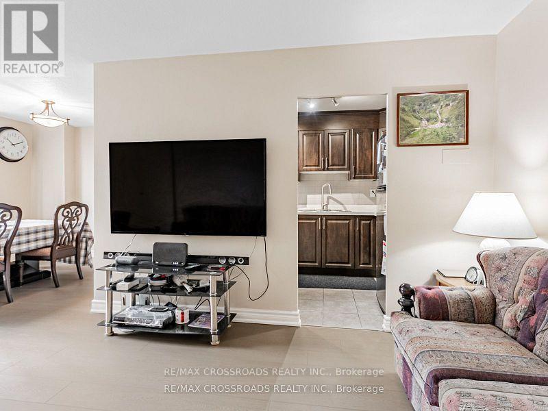 206 - 60 Stevenson Road, Toronto, Ontario  M9V 2B4 - Photo 11 - W12536418