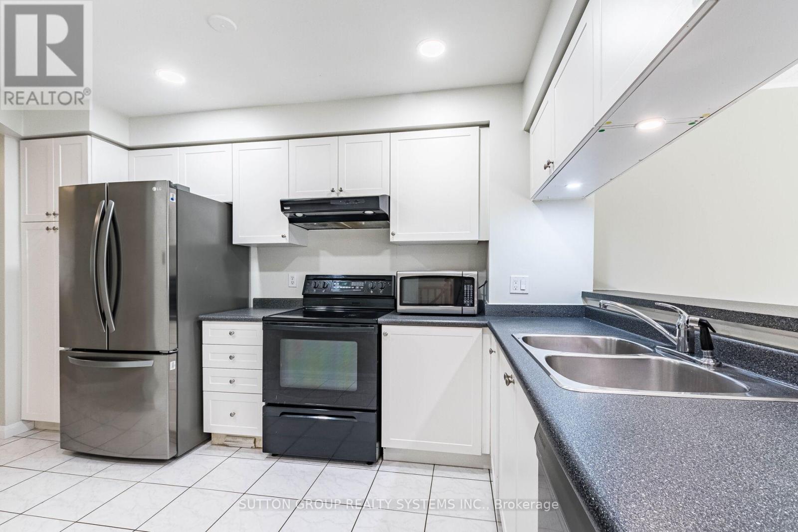 59 - 2080 Leanne Boulevard, Mississauga, Ontario  L5K 2S6 - Photo 8 - W12536448