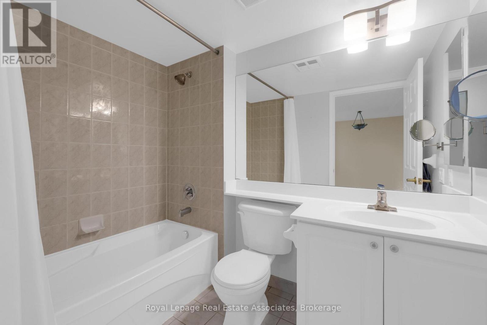 622 - 25 Kingsbridge Garden Circle, Mississauga, Ontario  L5R 4B1 - Photo 17 - W12536450