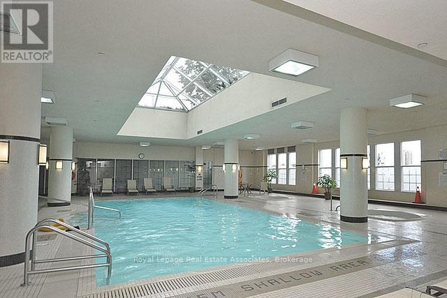 622 - 25 Kingsbridge Garden Circle, Mississauga, Ontario  L5R 4B1 - Photo 38 - W12536450