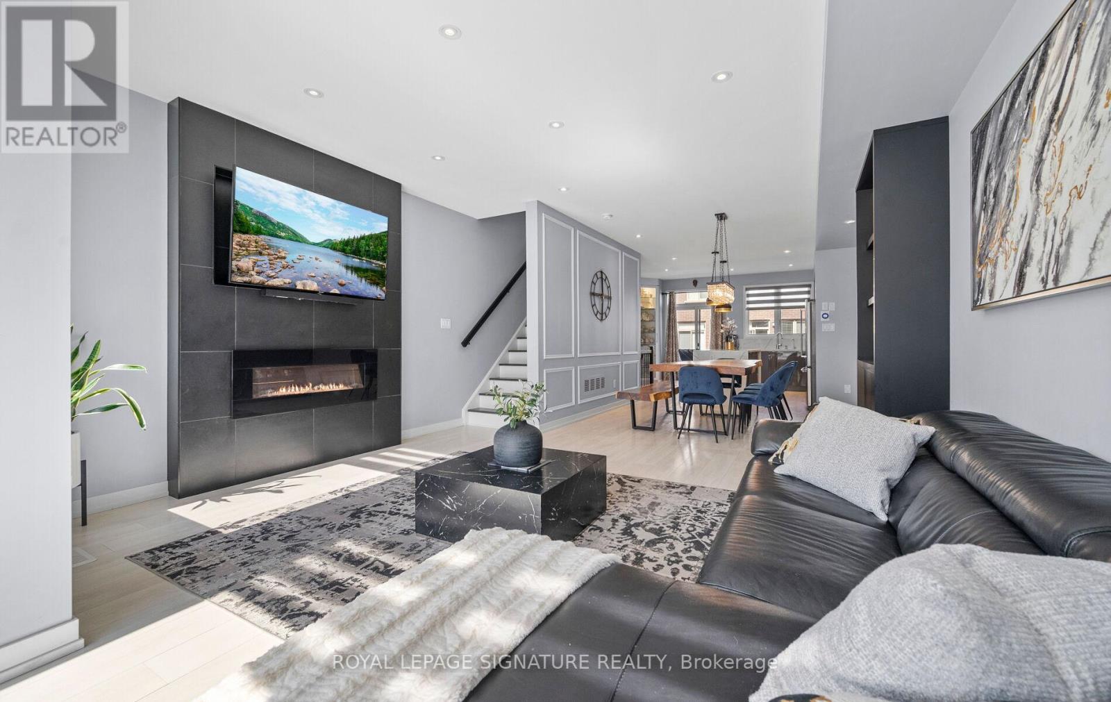 173 Sabina Drive, Oakville, Ontario  L6H 0L4 - Photo 13 - W12536484