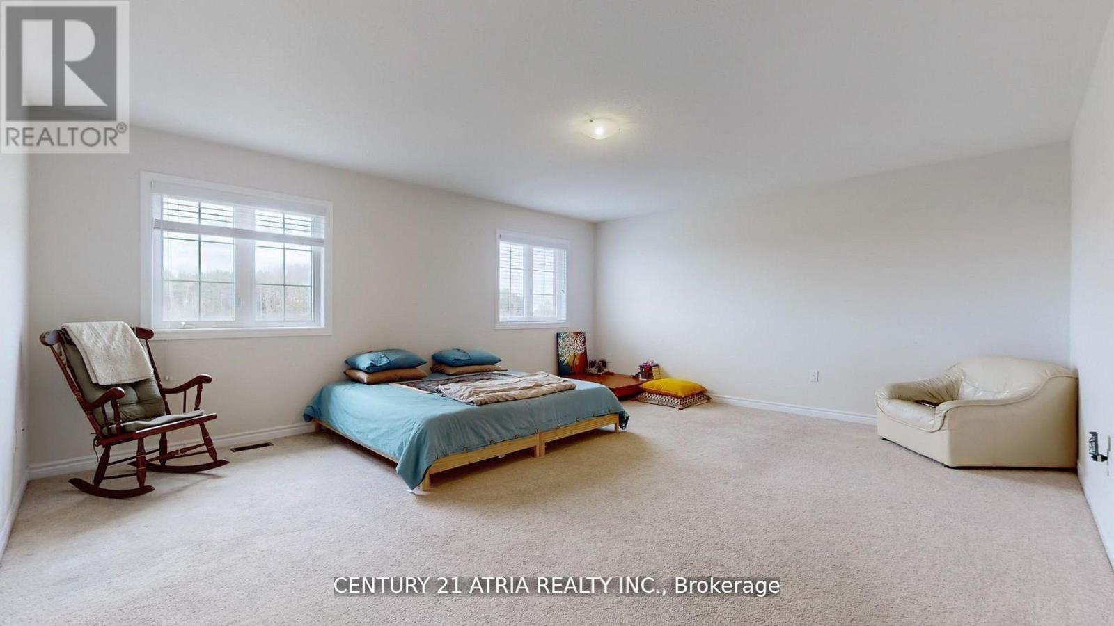 101 Bonnieglen Farm Boulevard, Caledon, Ontario L7C 4B7 - Photo 17 - W12536496