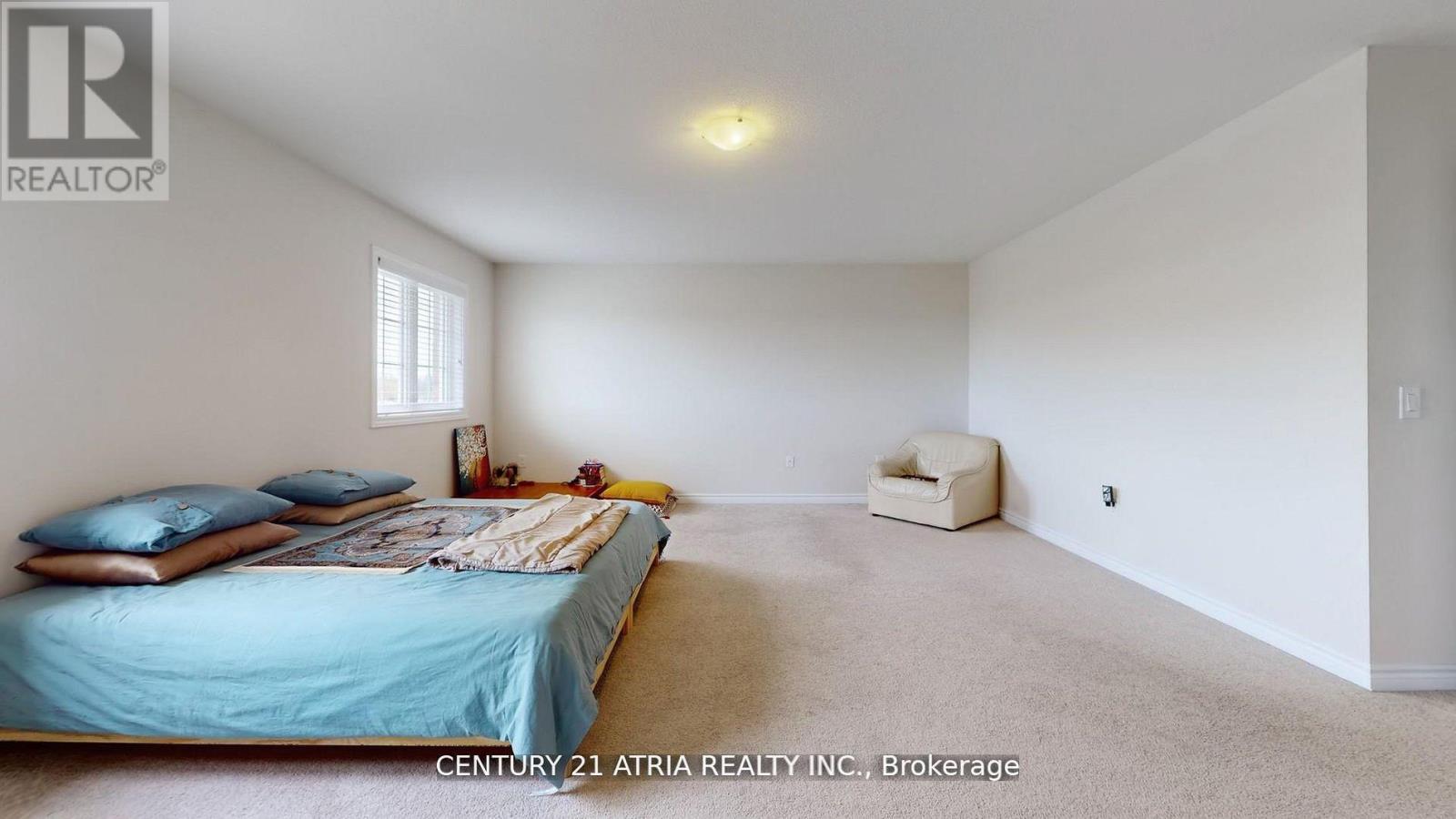 101 Bonnieglen Farm Boulevard, Caledon, Ontario L7C 4B7 - Photo 19 - W12536496