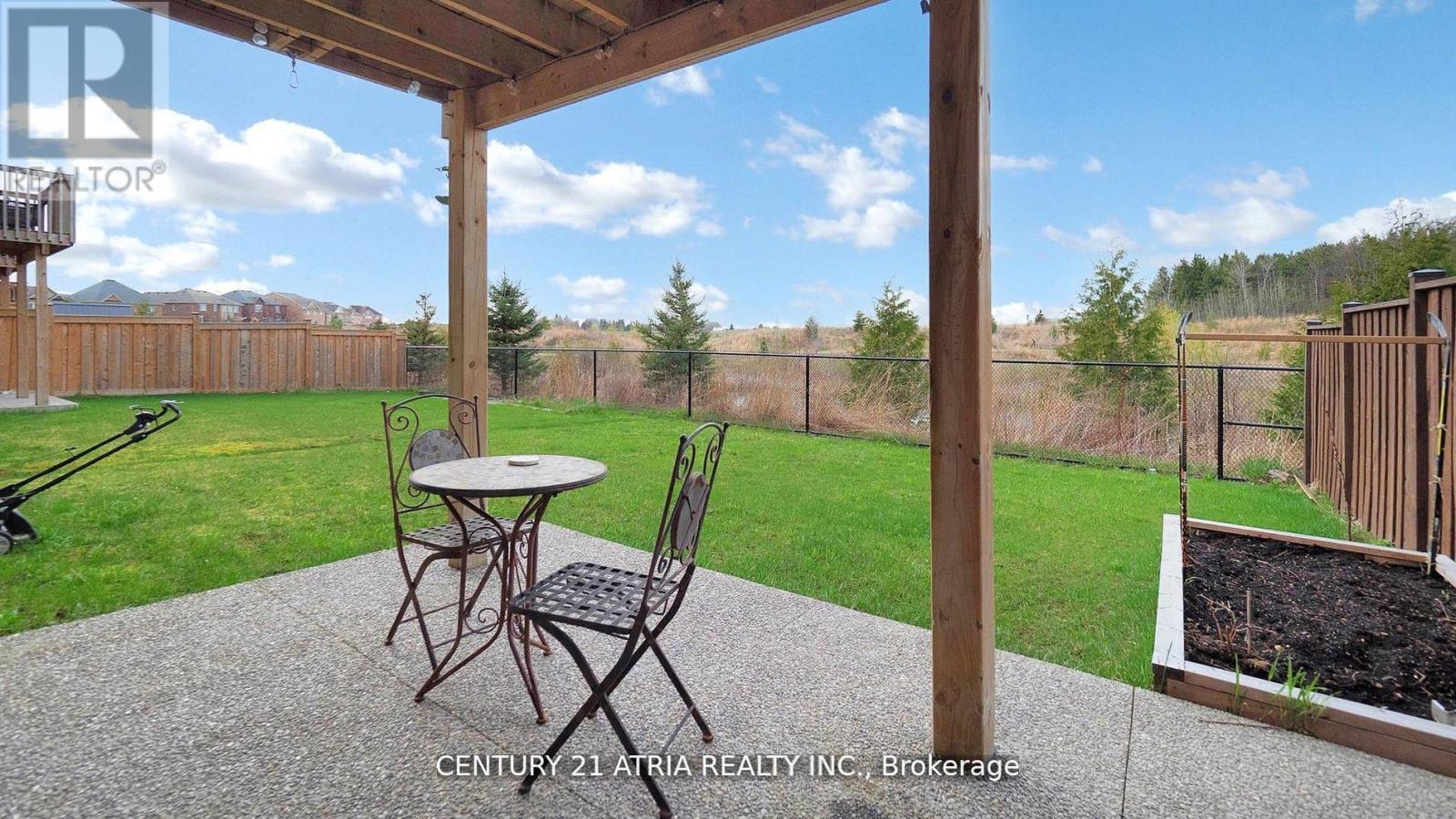 101 Bonnieglen Farm Boulevard, Caledon, Ontario L7C 4B7 - Photo 47 - W12536496